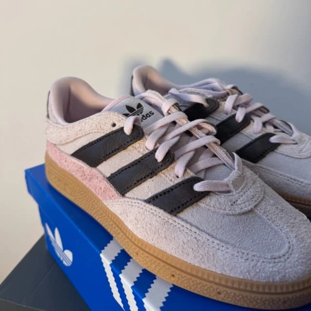 Жіночі Кросівки  Adidas Handball Spezial St W 14
