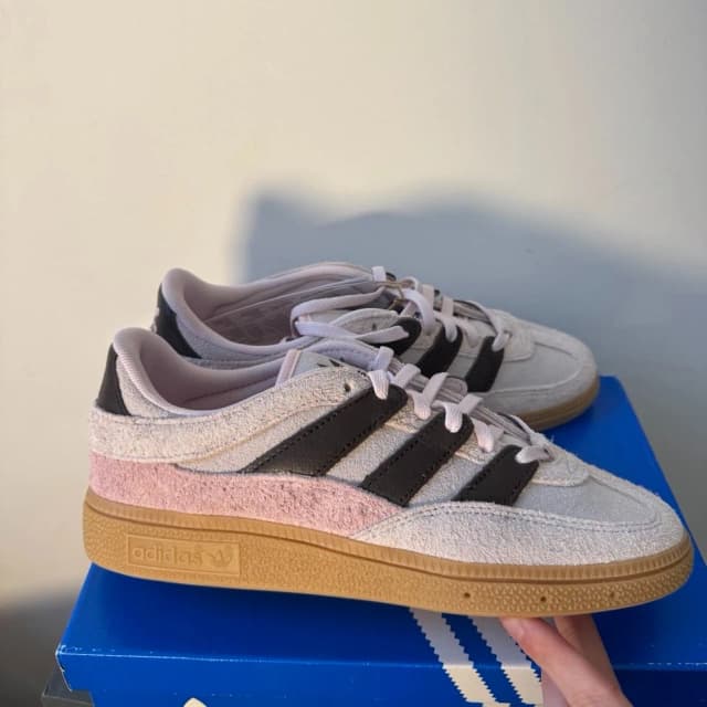 Жіночі Кросівки  Adidas Handball Spezial St W 14