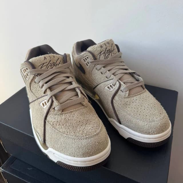 NIKE Air Flight 89 Low Khaki Suede 31